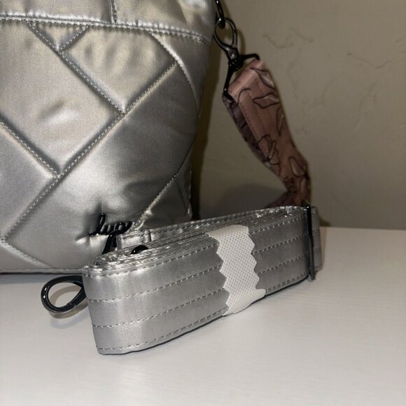 Sold Lug RFID Medium Crossbody Multi-Strap & Charm Flare 2 Metallic Silver - Picture 2 of 10